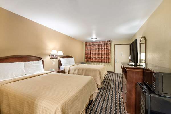  - Rodeway Inn West Columbus - I-70, Exit 91
