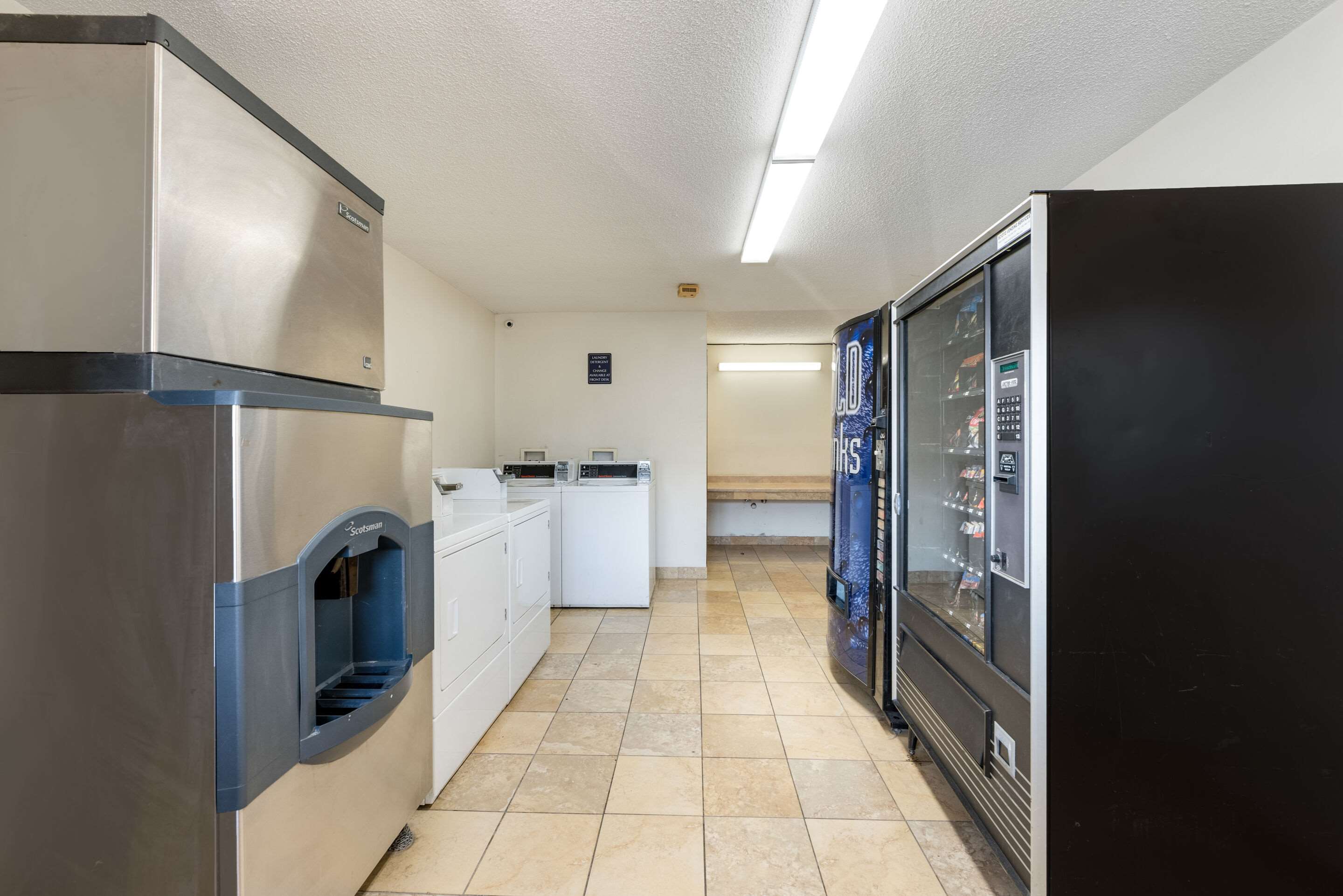 Guest laundry facilities | Rodeway Inn
