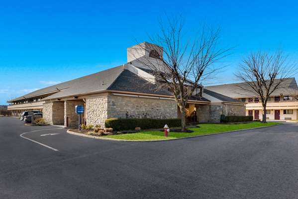 Exterior view - Rodeway Inn West Columbus - I-70, Exit 91