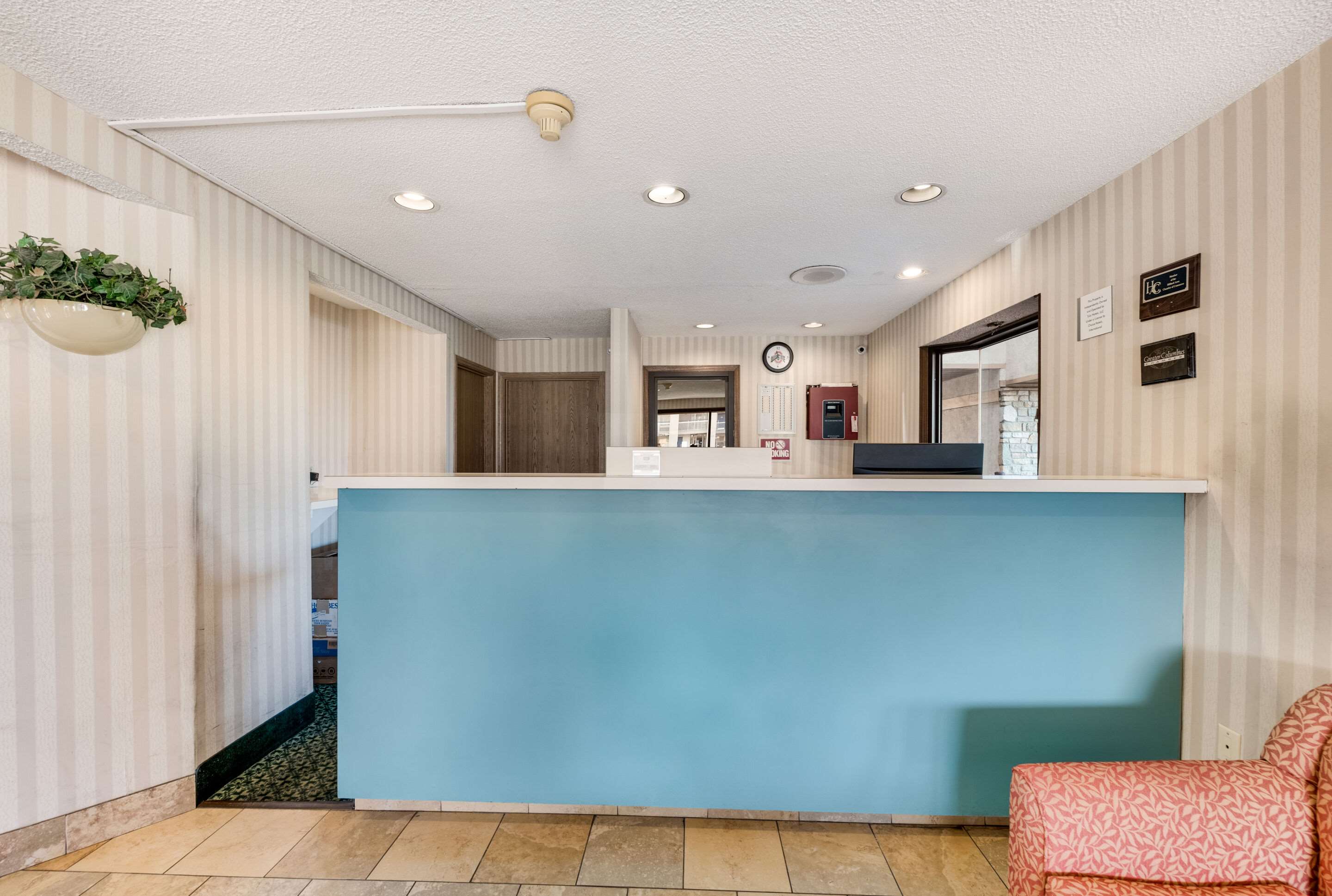 Front desk | Rodeway Inn