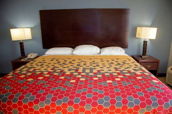  - Econo Lodge Ardmore