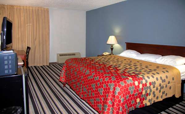 - Econo Lodge Ardmore