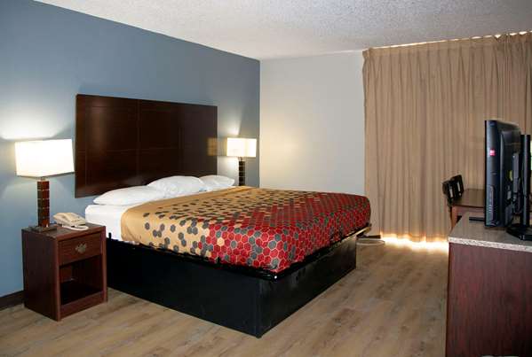  - Econo Lodge Ardmore