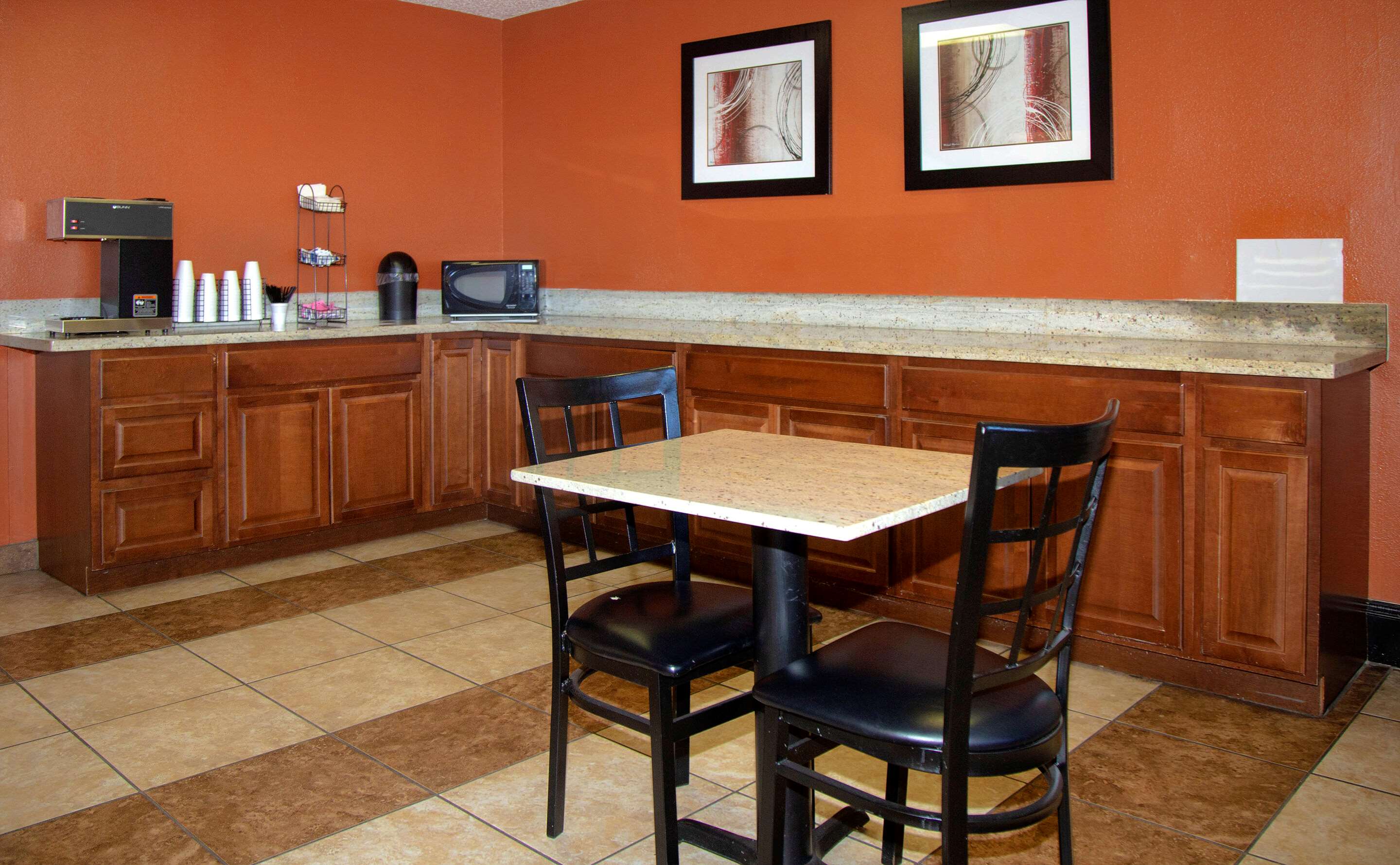 Breakfast area
