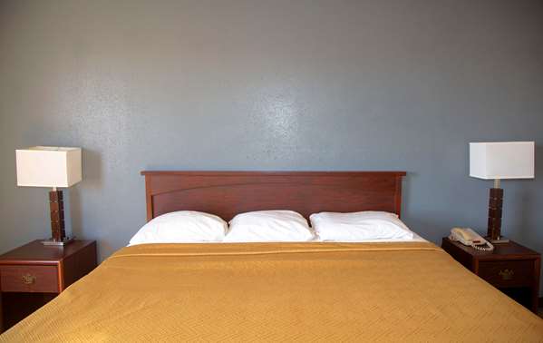  - Econo Lodge Ardmore