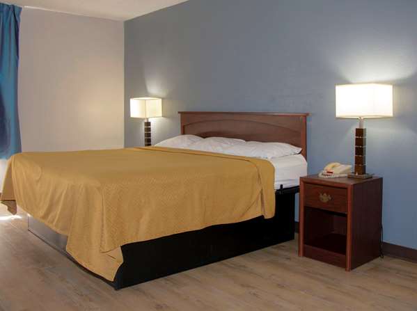  - Econo Lodge Ardmore