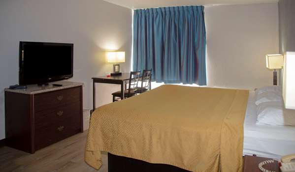  - Econo Lodge Ardmore