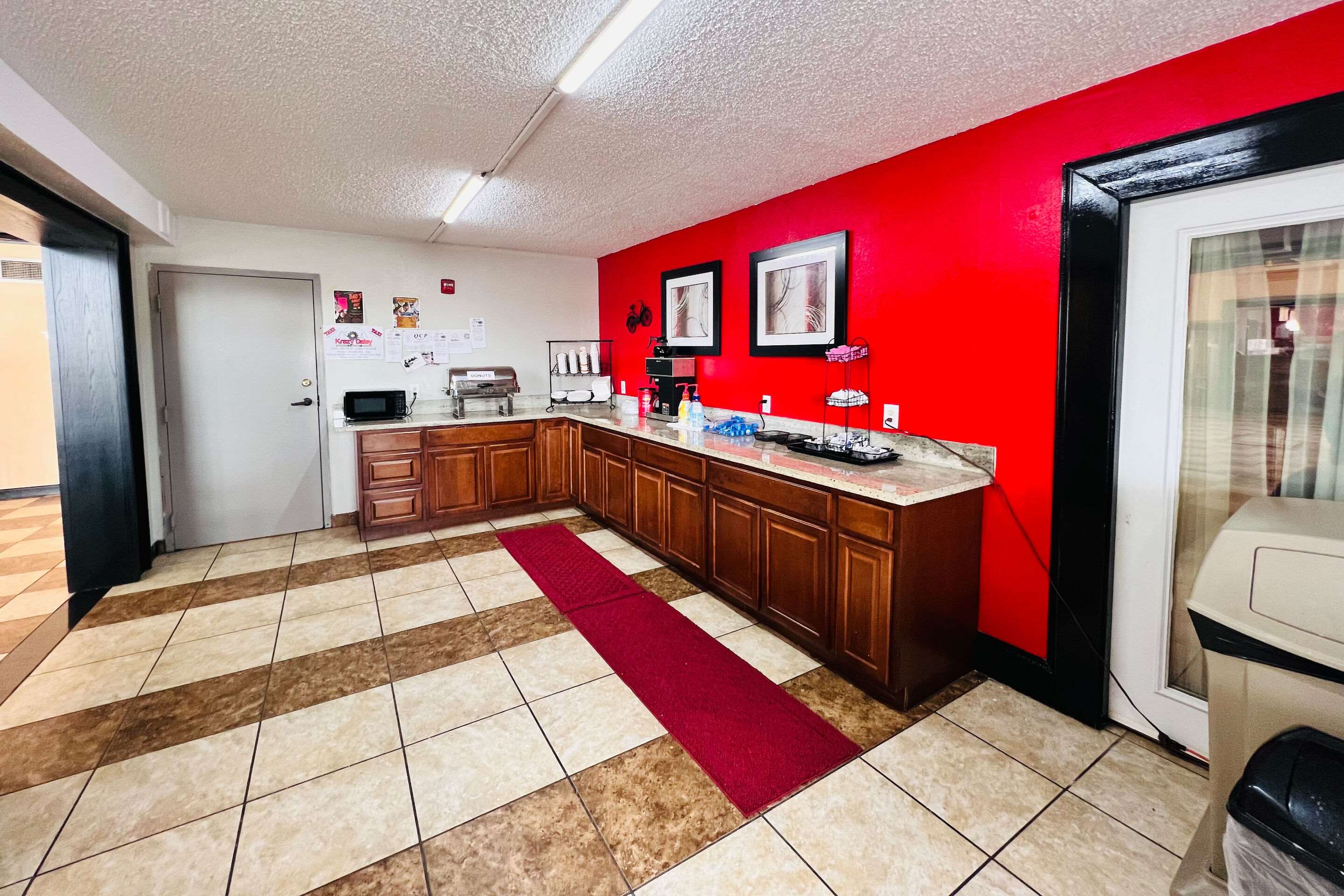 Breakfast area