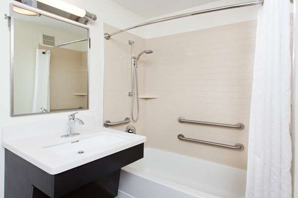 Suite - Sonesta Simply Suites Irving