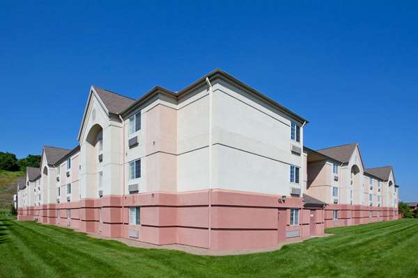 Exterior view - Sonesta Simply Suites Airport Pittsburgh