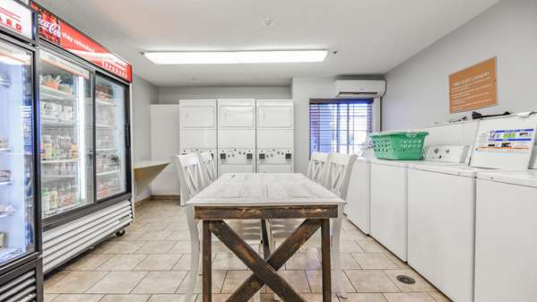 Amenities - Sonesta Simply Suites Huntsville - I-565, Exit 14