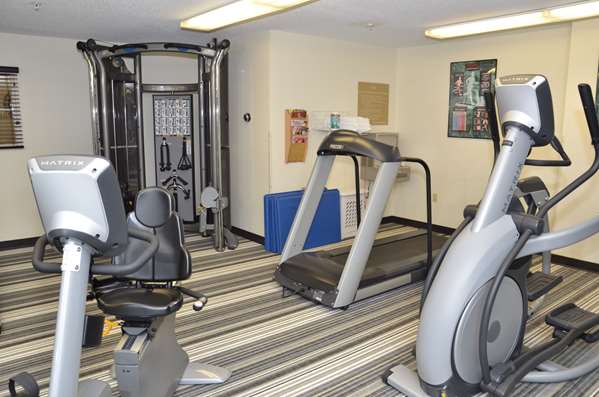 Fitness/ Exercise Room - Sonesta Simply Suites Warren