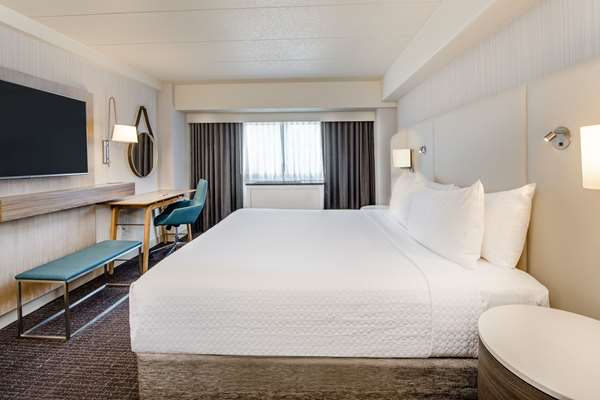 Suite - Sonesta Hotel Downtown Columbus - I-670, Exit 4