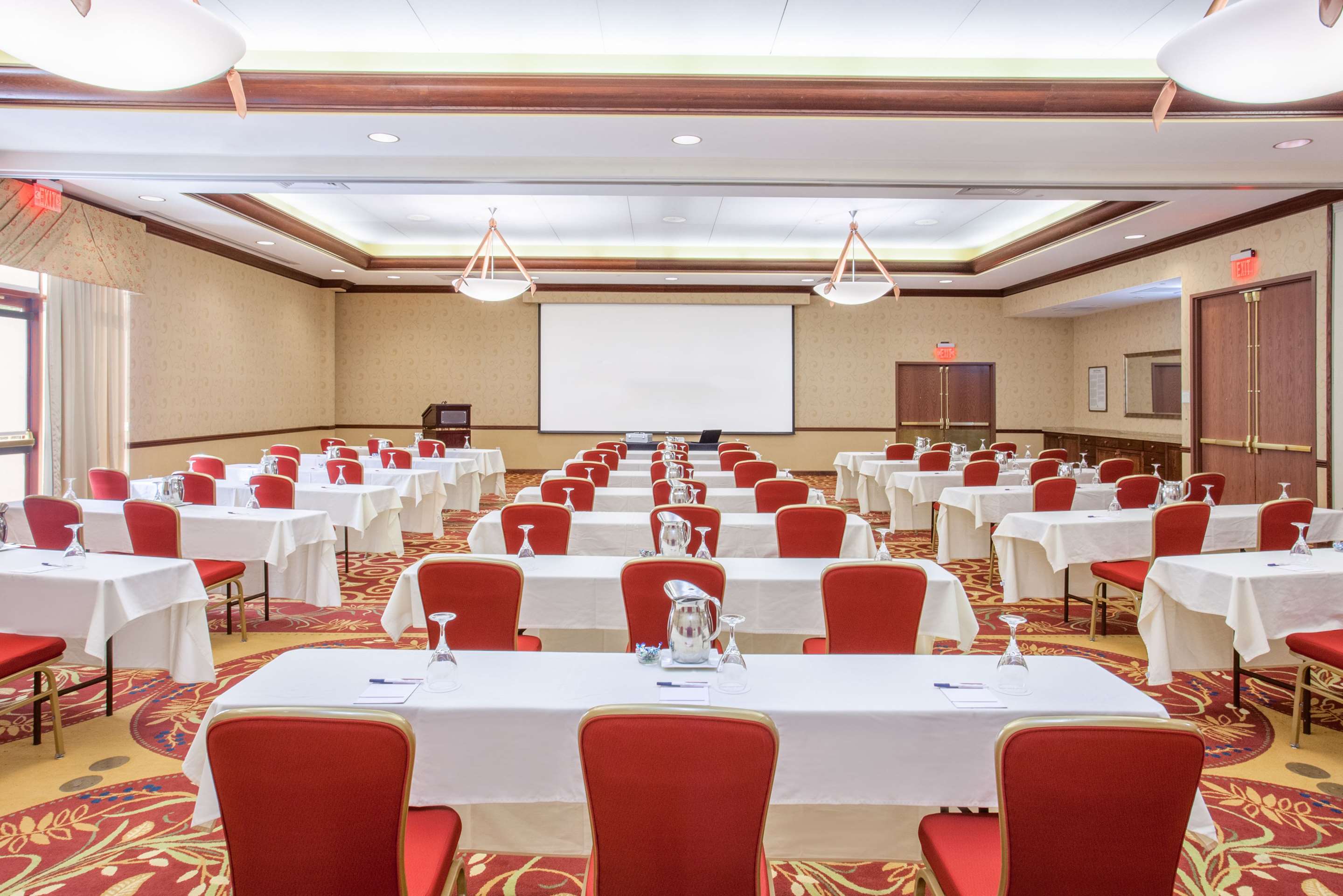 Warren P Knowles Meeting Room | Sonesta Milwaukee West Wauwatosa