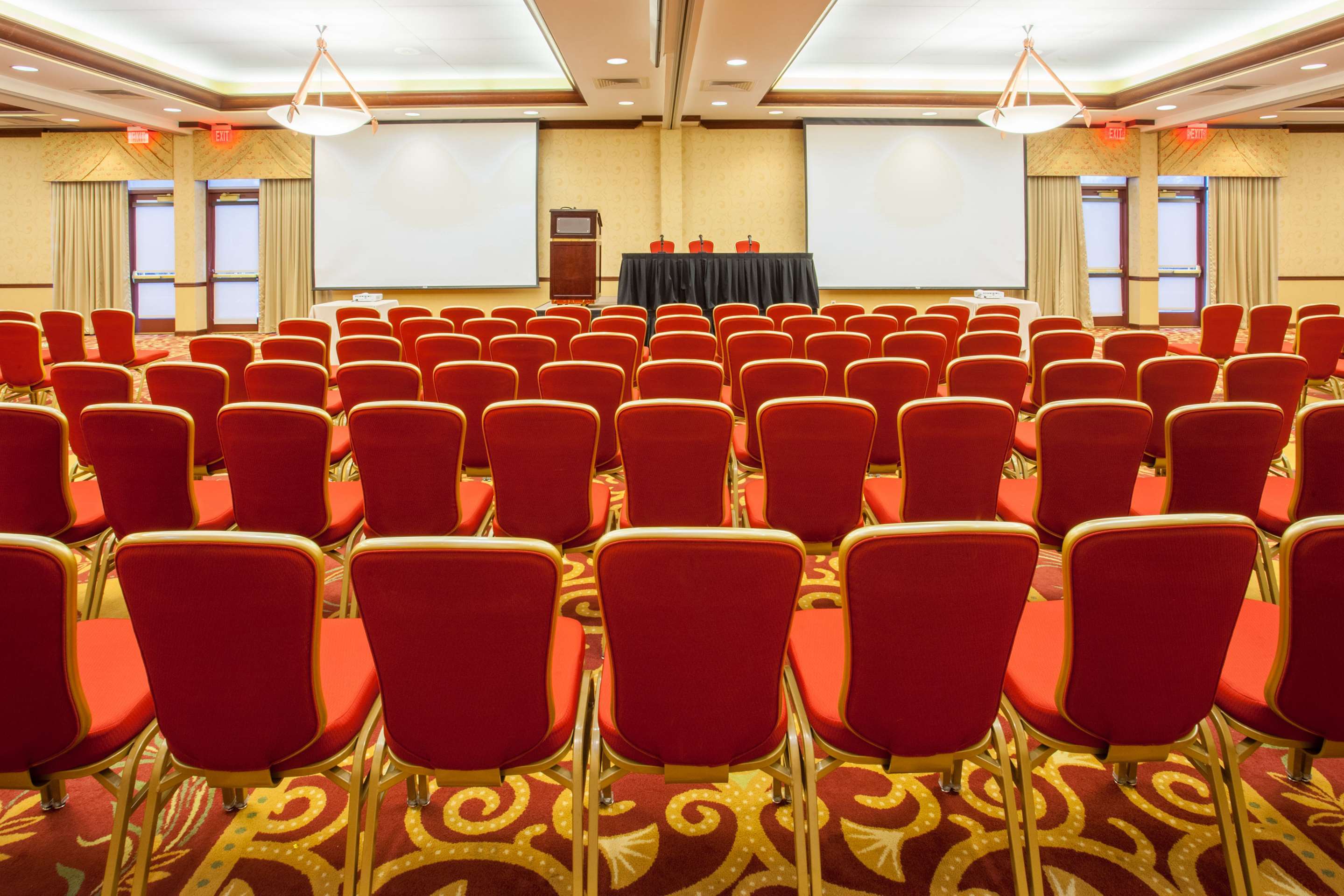 Meeting Room back center | Sonesta Milwaukee West Wauwatosa
