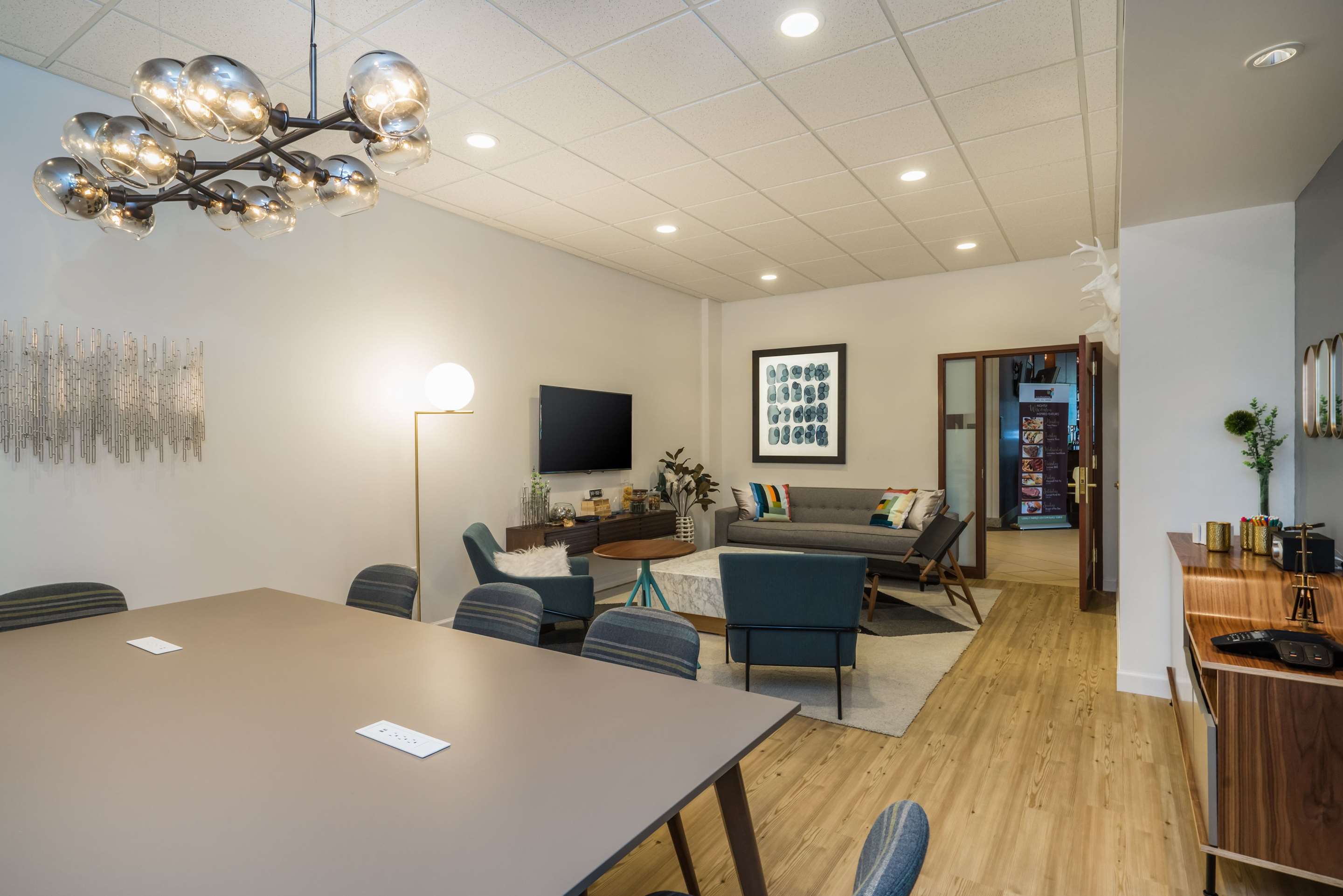 The Huddle | Sonesta Milwaukee West Wauwatosa