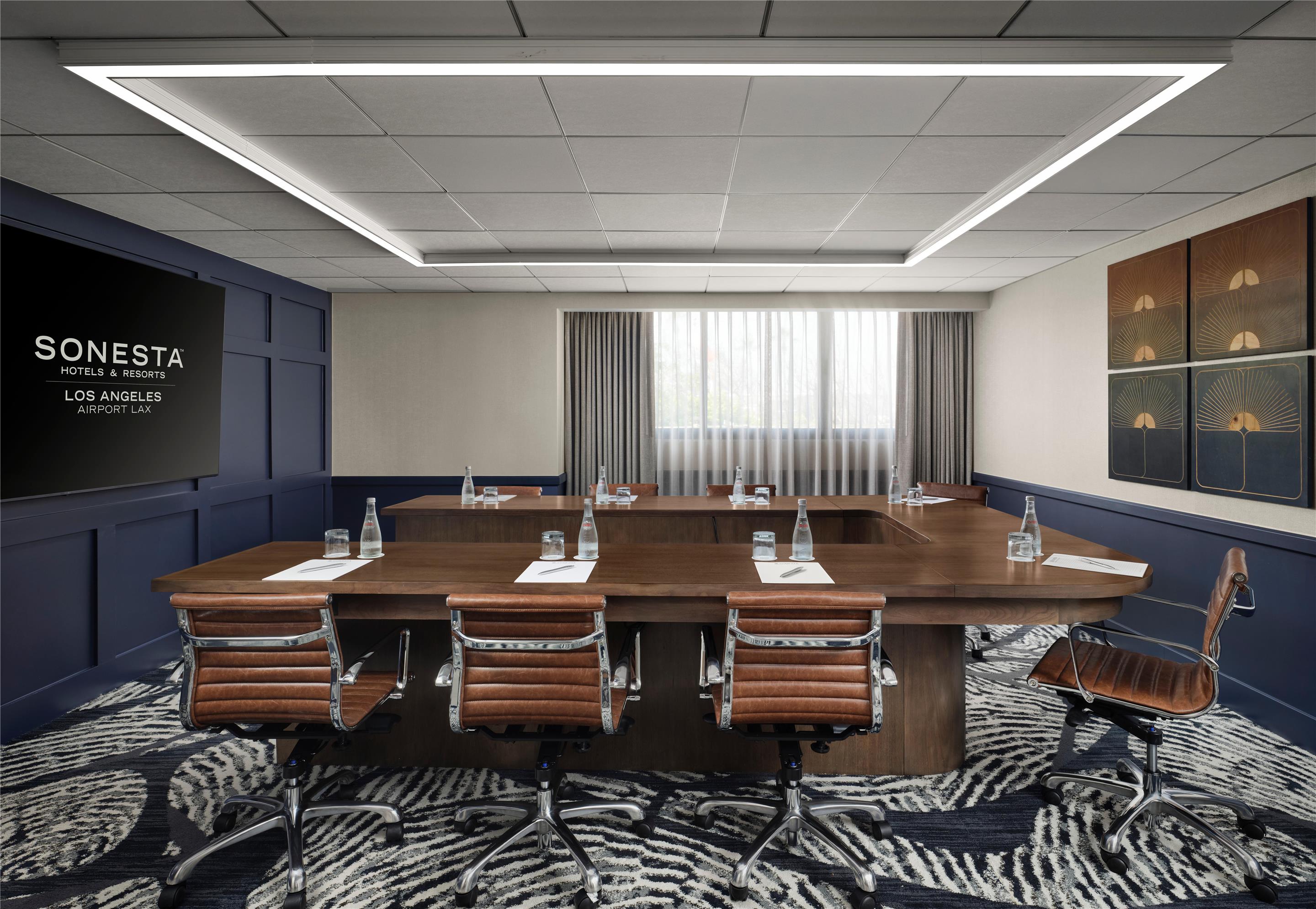 SHR LosAngelesAirport Meetings Boardroom | Crowne Plaza Los Angeles Airport