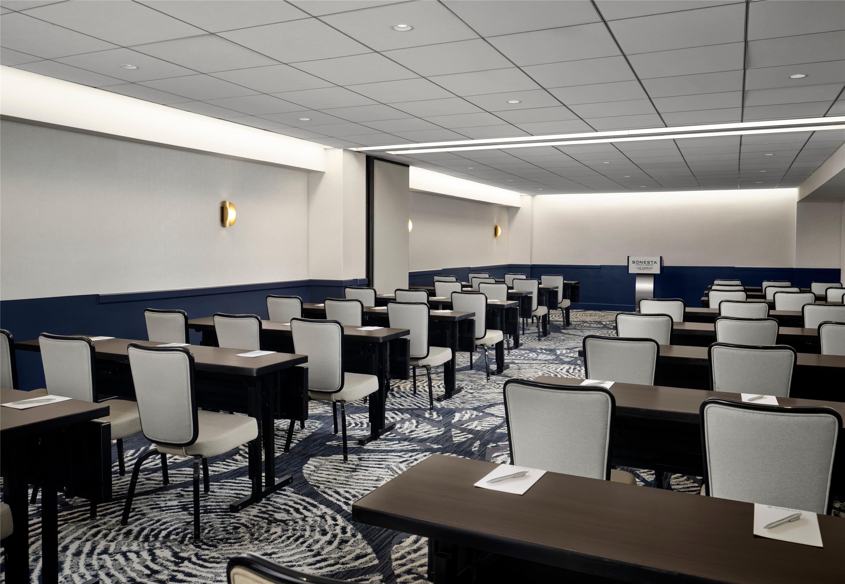 Mendocino Classroom | Crowne Plaza Los Angeles Airport
