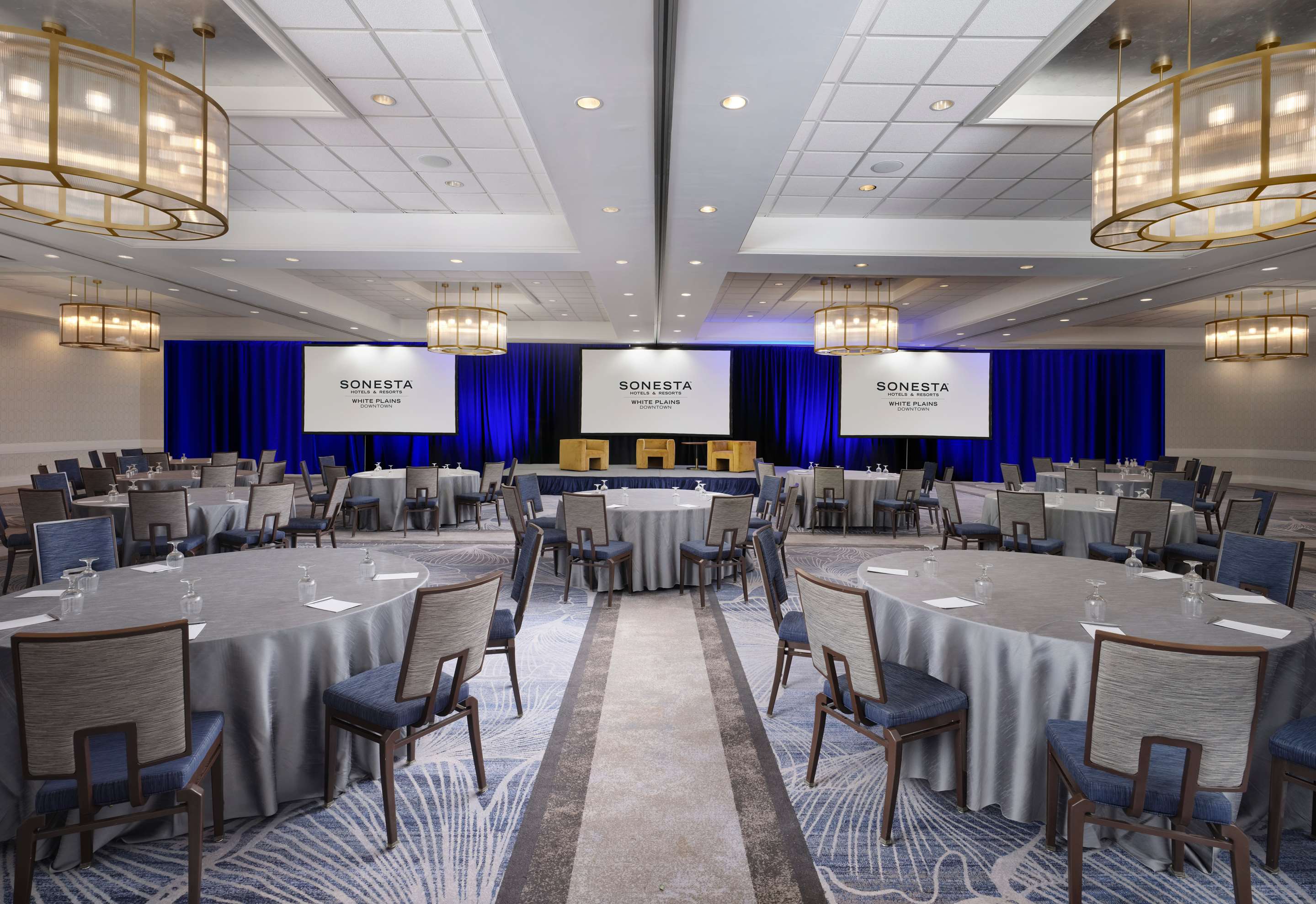 SHR WhitePlains Meetings Grand Ballroom Rounds