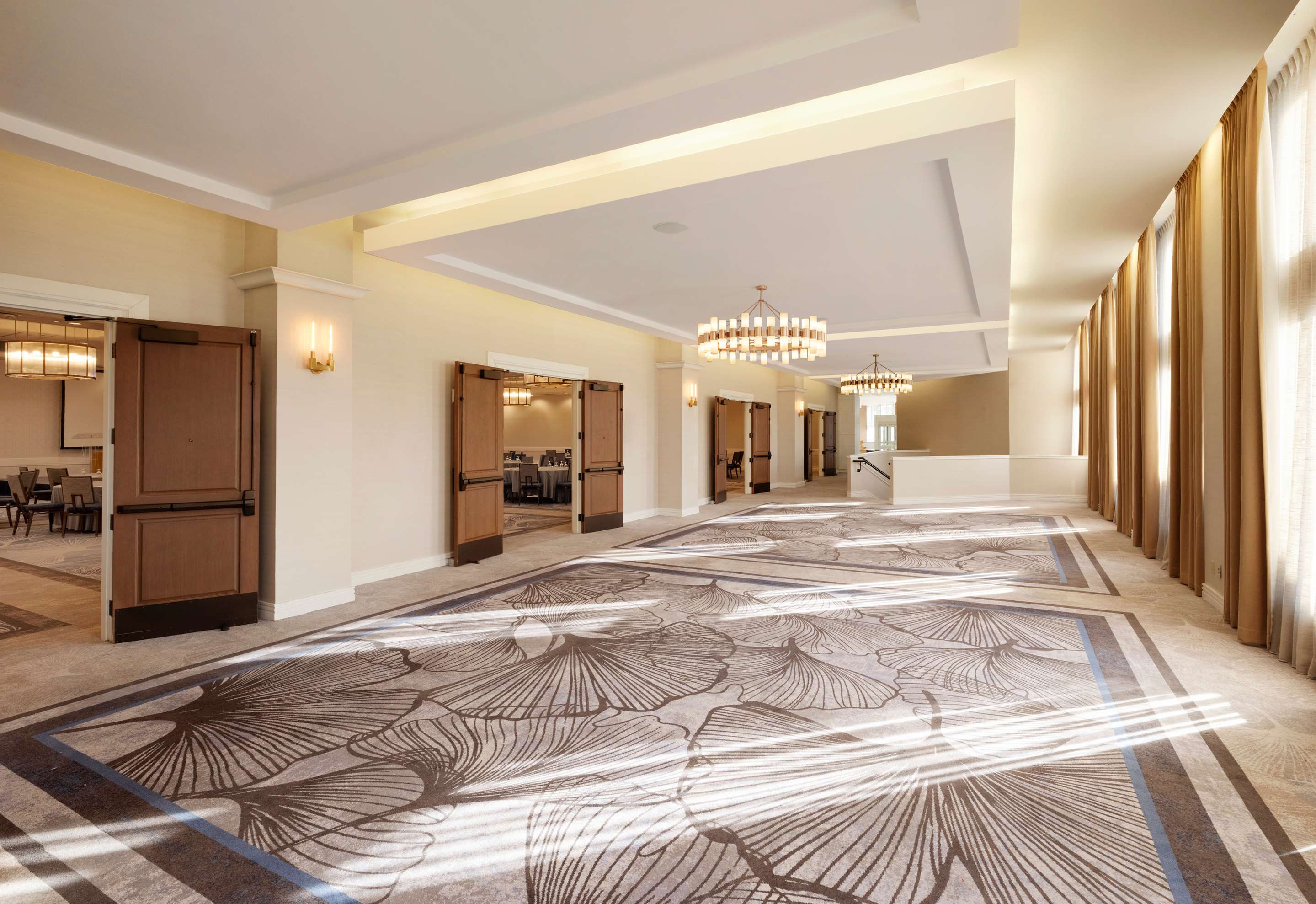 SHR WhitePlains Meetings Ballroom Foyer PreFunctionSpace
