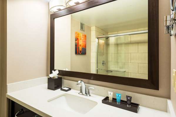 Suite - Sonesta Hotel Airport North Atlanta - I-85, Exit 73