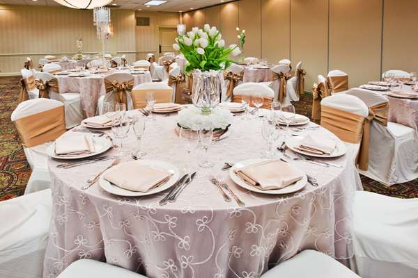  - Sonesta Hotel Airport North Atlanta - I-85, Exit 73