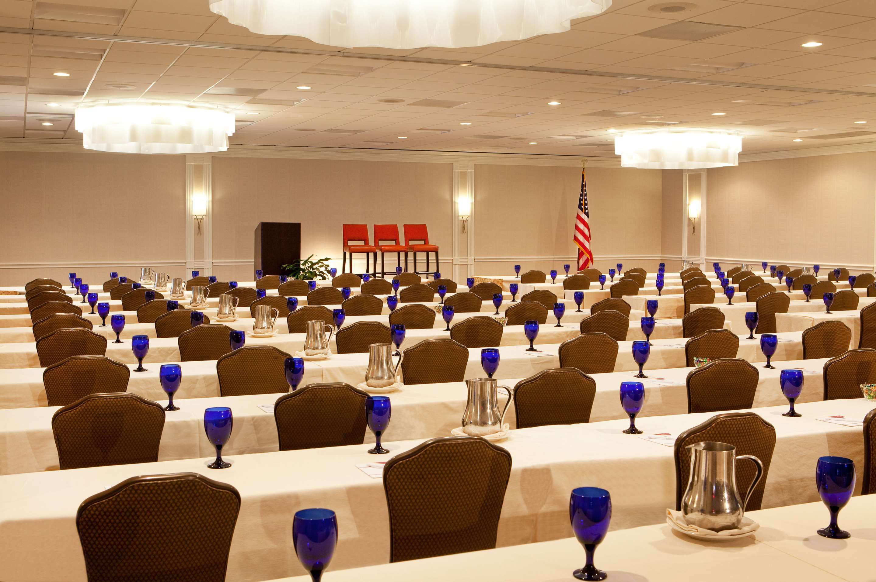 Mansfield Ballroom - Classroom Setup