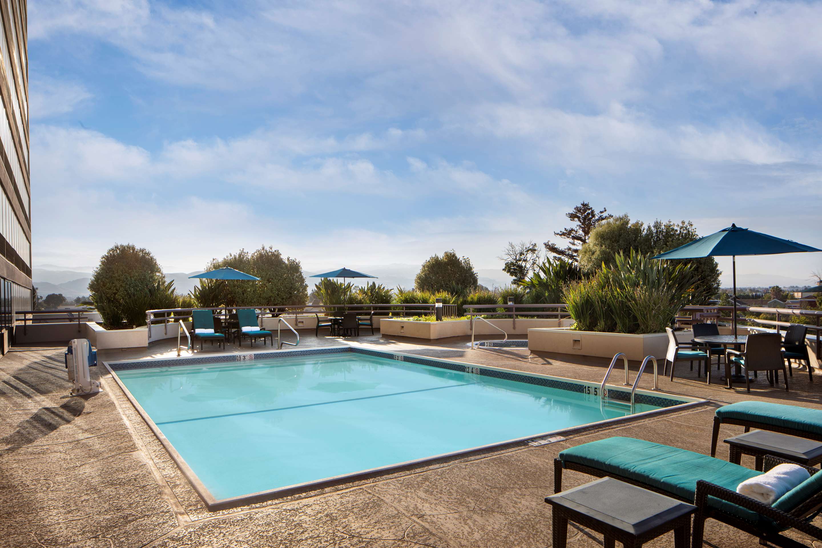 SHR SanJose Amenity OutdoorPool