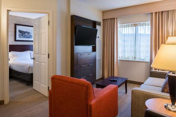 Suite - Sonesta Hotel O'Hare Airport Rosemont