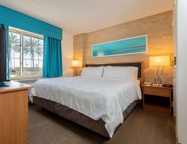  - Sonesta Hotel Anaheim - I-5, Exit 109