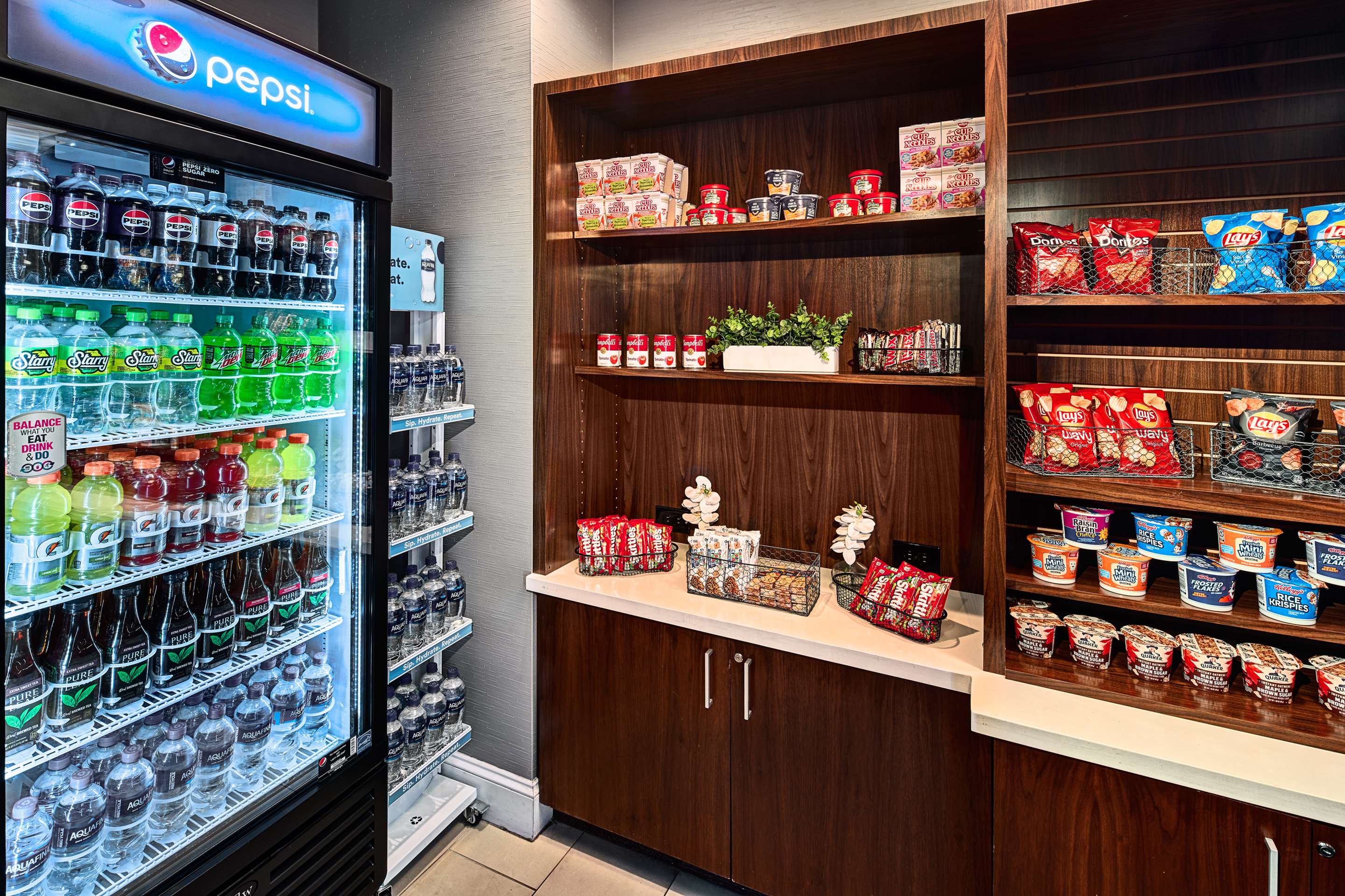 Market Place | Sonesta Atlanta Airport South