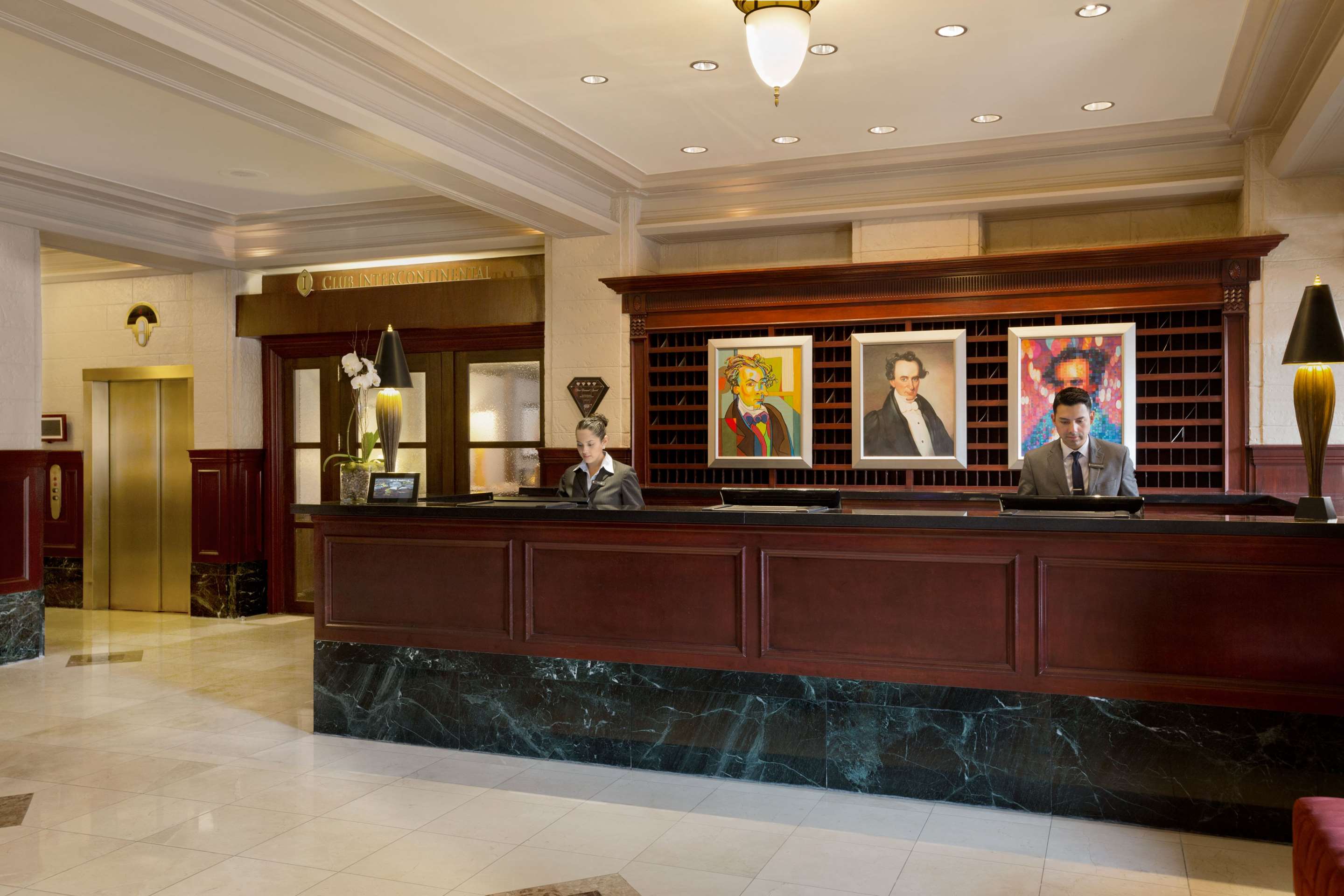 Hospitality begins here. | The Stephen F Austin Royal Sonesta Hotel