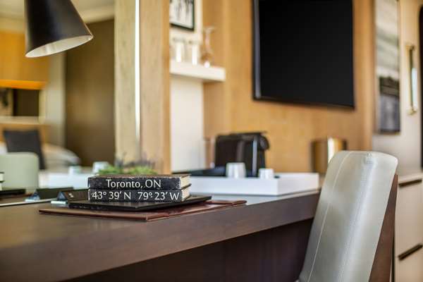  - Yorkville Royal Sonesta Hotel Queens Park Toronto