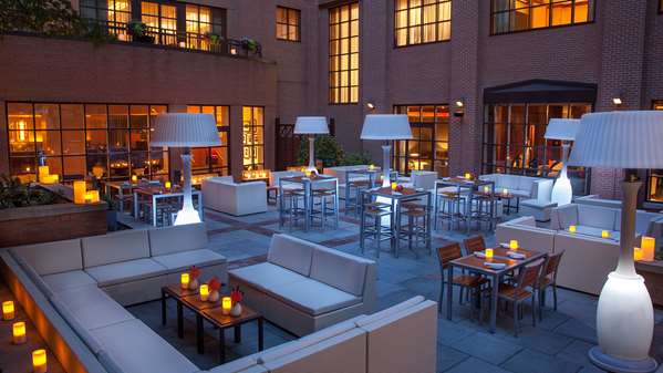  - Yorkville Royal Sonesta Hotel Queens Park Toronto