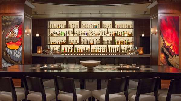 Bar - Yorkville Royal Sonesta Hotel Queens Park Toronto