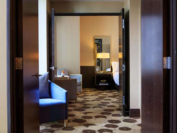 Suite - Royal Sonesta Hotel Chicago River North