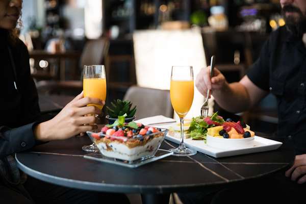 Restaurant - Royal Sonesta Hotel Chicago River North