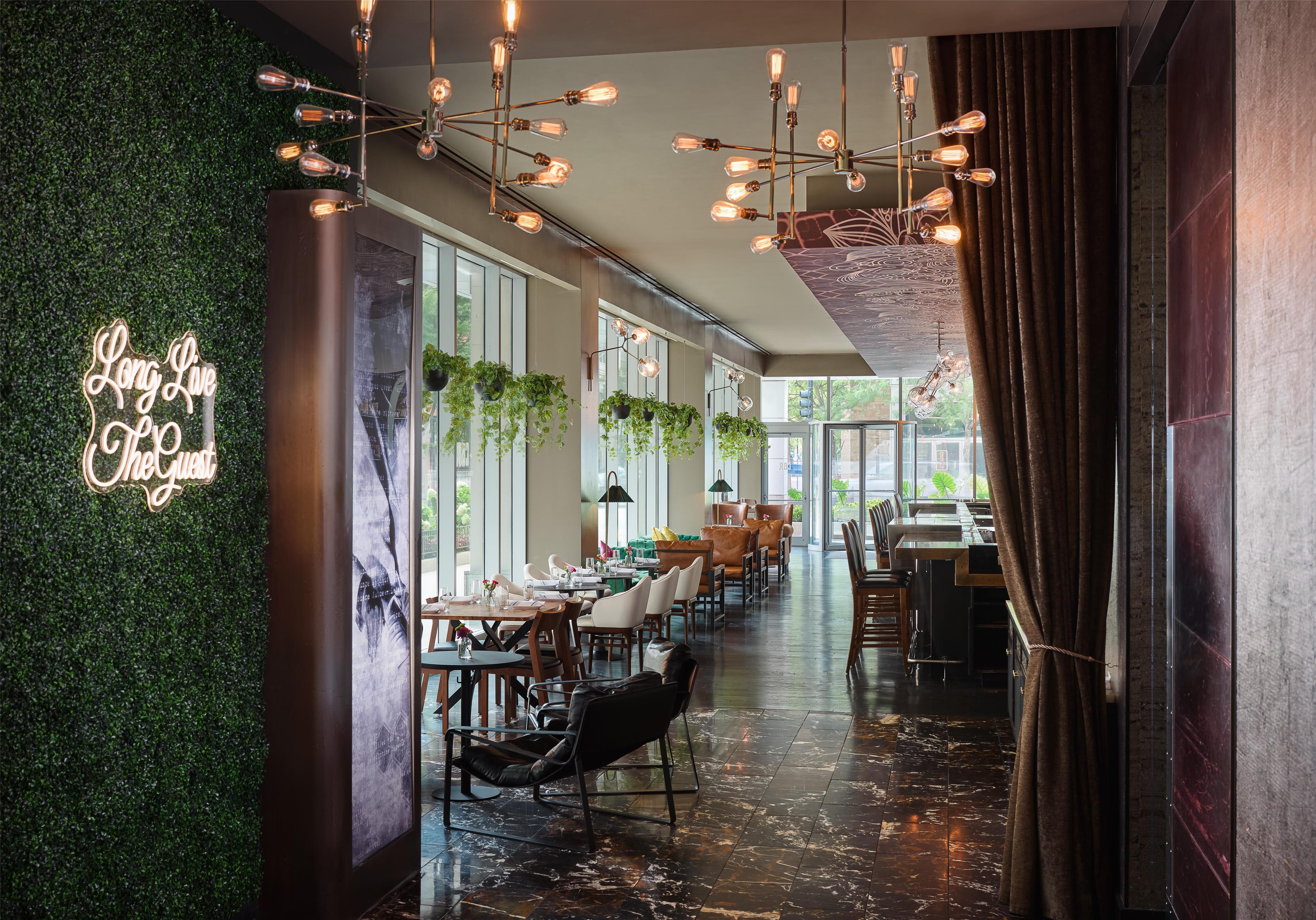 CBR | The Royal Sonesta Chicago River North