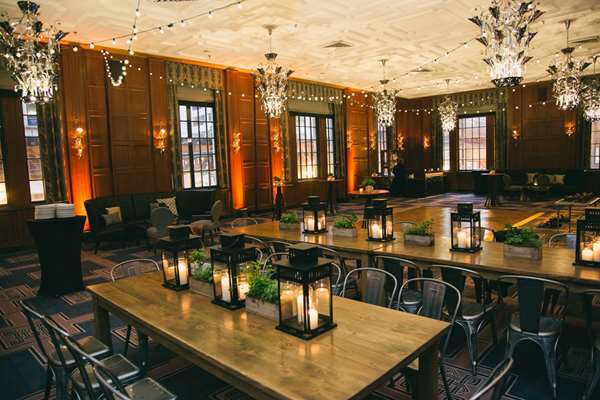  - Allegro Royal Sonesta Hotel West Loop Chicago