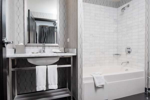  - Allegro Royal Sonesta Hotel West Loop Chicago