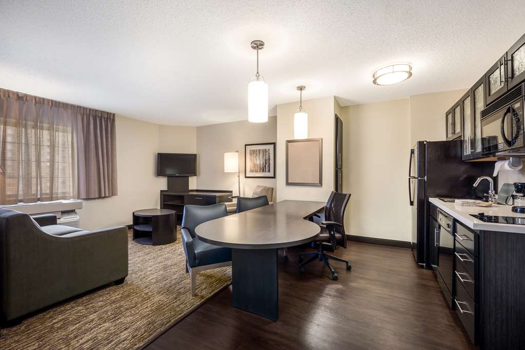 Sonesta Simply Charlotte Univ-guestroom-Guest Room,Guest Room Amenity,Kitchen/Kitchenette,Suite,On-Site.jpg