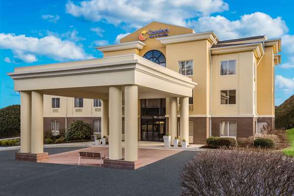 Exterior view - Comfort Inn & Suites Brevard