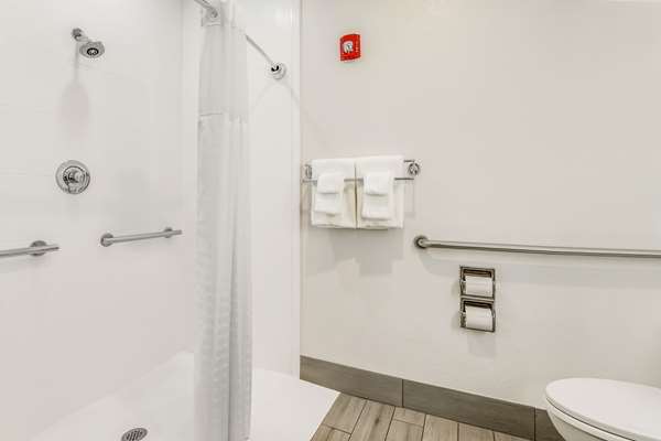 Amenities - Comfort Inn & Suites Brevard