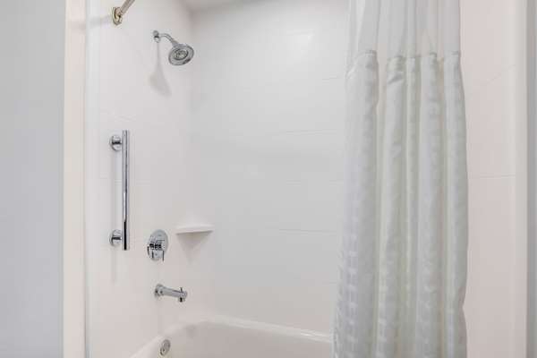 Amenities - Comfort Inn & Suites Brevard
