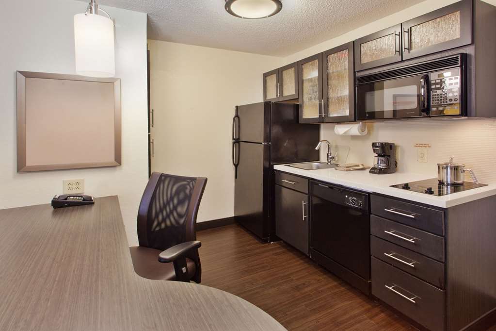 SSS Somerset-guestroom-Guest Room,Guest Room Amenity,On-Site.jpg