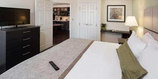 Suite - Sonesta Simply Suites Airport Wichita