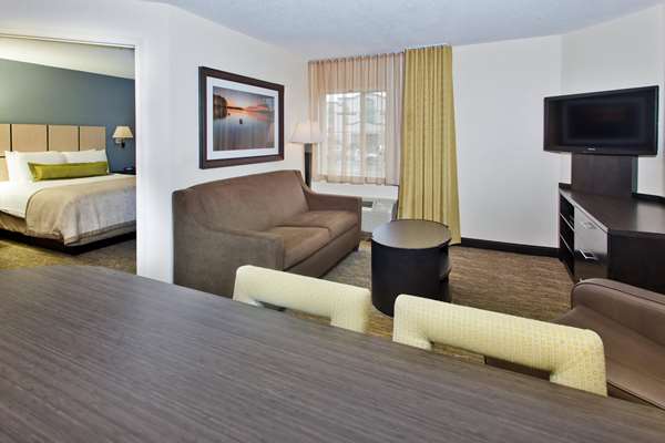Suite - Sonesta Simply Suites Dallas