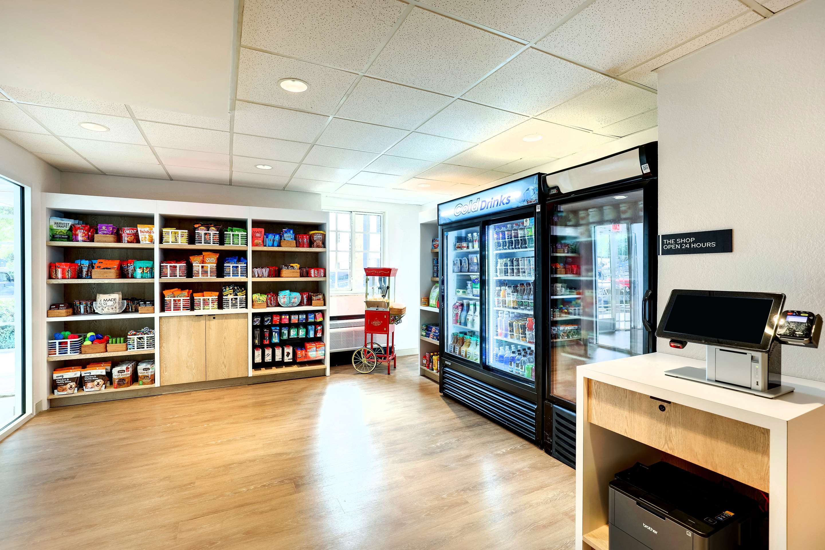 The Shop | Sonesta Simply Suites Miami Airport Doral