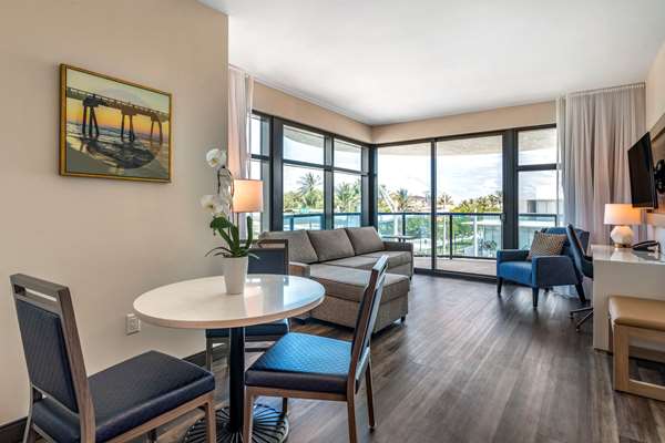 Suite - Cambria Hotel Fort Lauderdale Beach