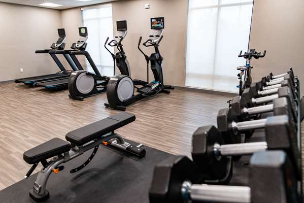 Fitness/ Exercise Room - Hampton Inn Paris